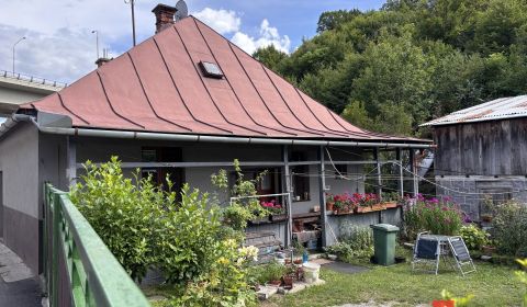 Eladó Családi ház, Banská Bystrica, Szlovákia