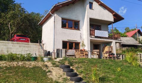Eladó Családi ház, Családi ház, Pivnička 430, Detva, Szlovákia
