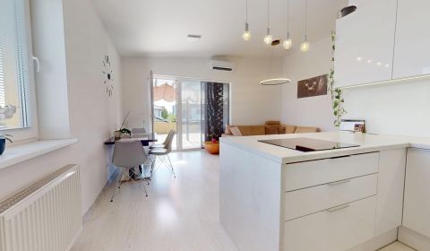 Eladó 3 szobás lakás, 3 szobás lakás, Okružná, Trnava, Szlovákia