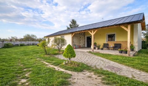 Eladó Családi ház, Családi ház, Dunajská Streda, Szlovákia
