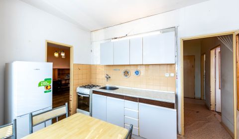 Eladó 3 szobás lakás, 3 szobás lakás, Trieda SNP, Košice - Západ, Szlo