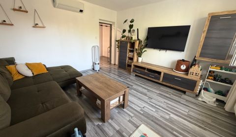Eladó 2 szobás lakás, 2 szobás lakás, Topoľčany, Szlovákia