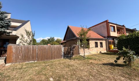Eladó Családi ház, Családi ház, Piešťany, Szlovákia