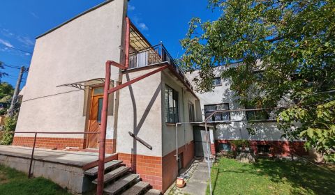Eladó Családi ház, Családi ház, Trakovice, Hlohovec, Szlovákia