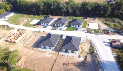 Eladó Családi ház, Családi ház, Piešťany, Szlovákia