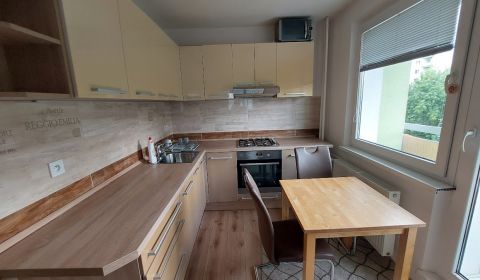 Kiadó 3 szobás lakás, 3 szobás lakás, Krivánska, Banská Bystrica, Szlo