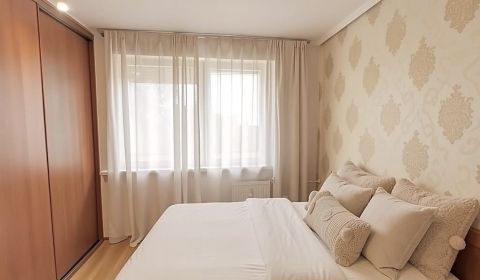 Eladó 3 szobás lakás, 3 szobás lakás, Hornádska, Bratislava - Podunajs