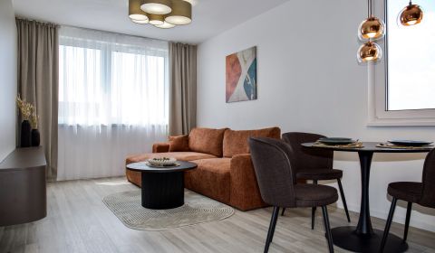 Kiadó 3 szobás lakás, 3 szobás lakás, Bernolákovská, Senec, Szlovákia