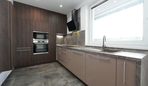 Kiadó 3 szobás lakás, 3 szobás lakás, Bajkalská, Bratislava - Ružinov,