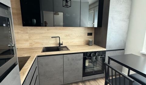 Kiadó 1 szobás lakás, 1 szobás lakás, Orenburská, Banská Bystrica, Szl