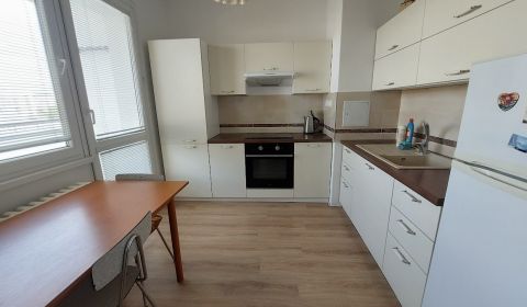 Kiadó 1 szobás lakás, 1 szobás lakás, Sitnianska, Banská Bystrica, Szl
