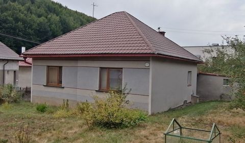 Eladó Családi ház, Családi ház, Banská Bystrica, Szlovákia