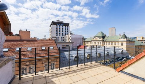 Eladó 5 vagy több szobás, 5 vagy több szobás, Klemensova, Bratislava -
