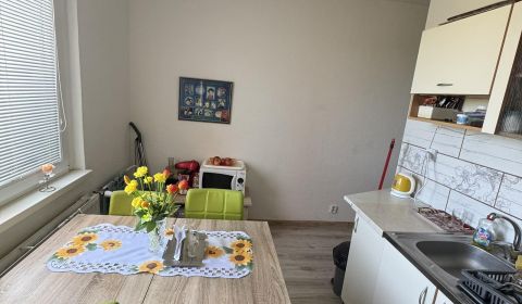 Eladó 2 szobás lakás, 2 szobás lakás, Janka Kráľa, Levice, Szlovákia