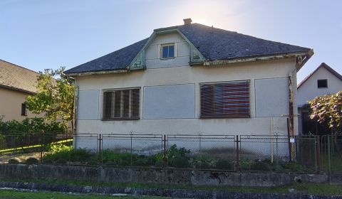 Eladó Családi ház, Családi ház, Komenského, Veľký Krtíš, Szlovákia