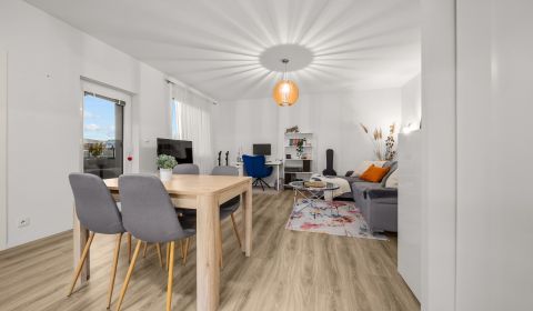Eladó 2 szobás lakás, 2 szobás lakás, Nejedlého, Bratislava - Dúbravka