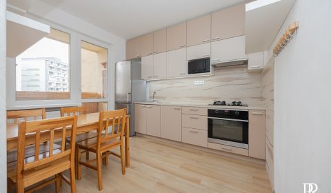 Kiadó 3 szobás lakás, 3 szobás lakás, Znievska, Bratislava - Petržalka