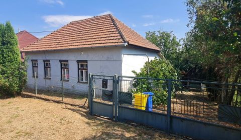 Eladó Családi ház, Családi ház, Hlohovec, Szlovákia