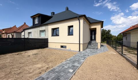 Eladó Családi ház, Családi ház, Trnavská, Nitra, Szlovákia