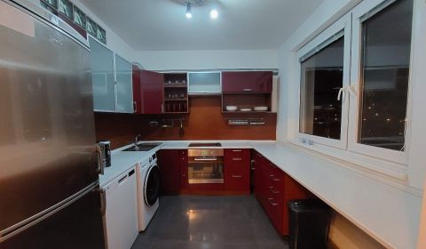 Eladó 4 szobás lakás, 4 szobás lakás, Wolkrova, Bratislava - Petržalka