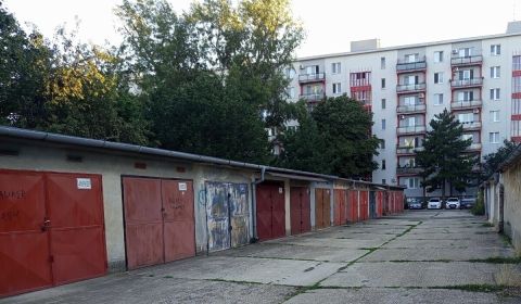 Eladó Garázsok, Garázsok, Haburská, Bratislava - Ružinov, Szlovákia