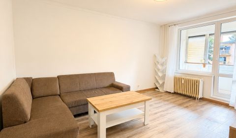 Kiadó 3 szobás lakás, 3 szobás lakás, Mládežnícka, Banská Bystrica, Sz