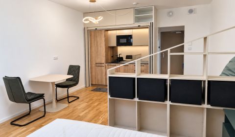 Kiadó 1 szobás lakás, 1 szobás lakás, Bottova, Bratislava - Staré Mest