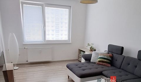 Eladó 2 szobás lakás, Bratislava - Ružinov, Szlovákia