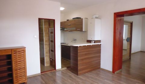 Kiadó 2 szobás lakás, 2 szobás lakás, Radlinského, Prešov, Szlovákia