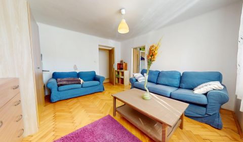 Eladó 2 szobás lakás, 2 szobás lakás, Budovateľská, Komárno, Szlovákia
