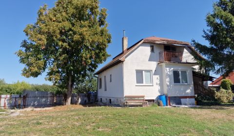 Eladó Családi ház, Családi ház, Paričovská, Trebišov, Szlovákia