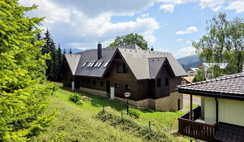 Eladó Apartmanok, Apartmanok, Banská Bystrica, Szlovákia