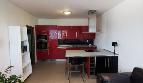Kiadó 3 szobás lakás, Bratislava - Ružinov, Szlovákia