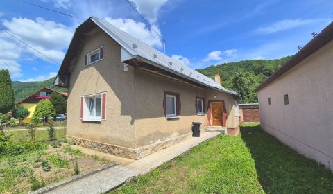 Eladó Családi ház, Családi ház, Jakubská cesta, Banská Bystrica, Szlov