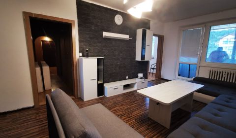 Eladó 3 szobás lakás, 3 szobás lakás, Lúčna, Vranov nad Topľou, Szlová