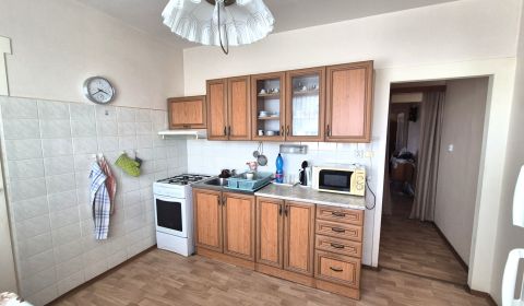 Eladó 2 szobás lakás, 2 szobás lakás, J.Matušku, Topoľčany, Szlovákia