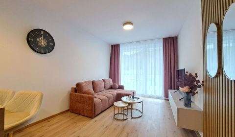 Kiadó 2 szobás lakás, 2 szobás lakás, Jilemnického, Poprad, Szlovákia