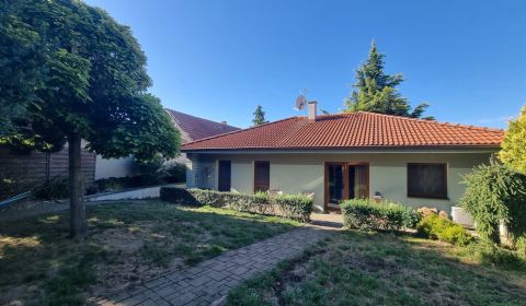 Eladó Családi ház, Családi ház, Nitra, Szlovákia