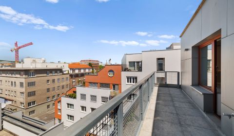 Kiadó 3 szobás lakás, 3 szobás lakás, Dunajská, Bratislava - Staré Mes