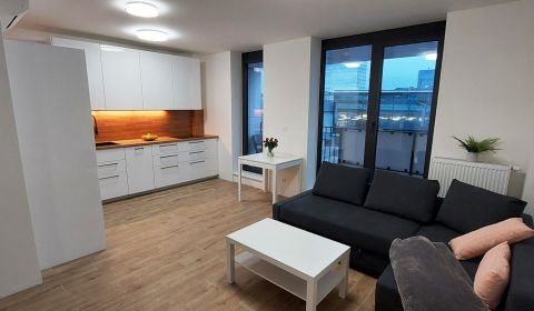 Kiadó 2 szobás lakás, 2 szobás lakás, Junácka, Bratislava - Nové Mesto