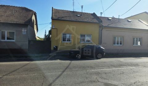 Eladó Családi ház, Családi ház, Levice, Szlovákia