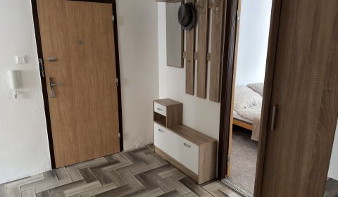 Kiadó 2 szobás lakás, 2 szobás lakás, A. Gwerkovej, Bratislava - Petrž