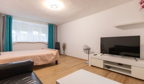 Kiadó 1 szobás lakás, 1 szobás lakás, Židovská, Bratislava - Staré Mes