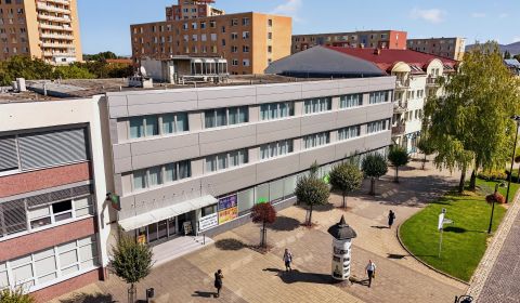 Kiadó Üzlethelység, Üzlethelység, Topoľčany, Szlovákia