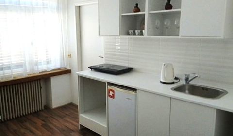 Eladó 2 szobás lakás, 2 szobás lakás, Cintorínska, Bratislava - Staré 