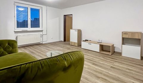 Kiadó 2 szobás lakás, 2 szobás lakás, Bratislavská, Pezinok, Szlovákia