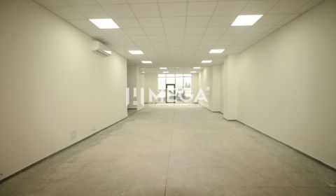 Kiadó Üzlethelység, Üzlethelység, Poľná, Humenné, Szlovákia