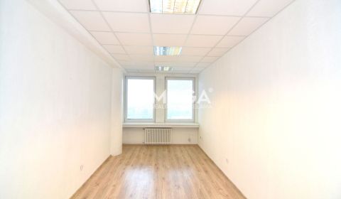 Kiadó Irodahelység, Irodahelység, Štefánikova, Humenné, Szlovákia
