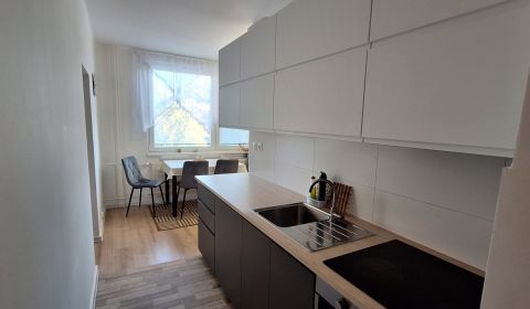 Eladó 3 szobás lakás, 3 szobás lakás, Komárno, Szlovákia