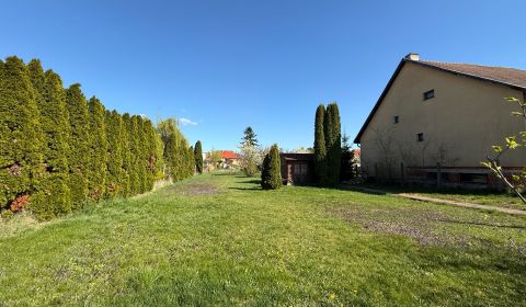 Eladó Építési telek, Építési telek, Topoľčany, Szlovákia